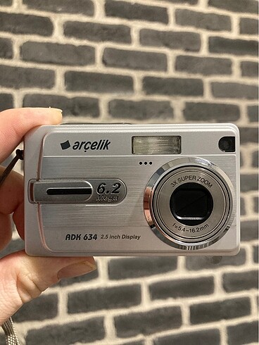 Arçelik ADK 634 Kompakt Dijital Fotoğraf Makinesi