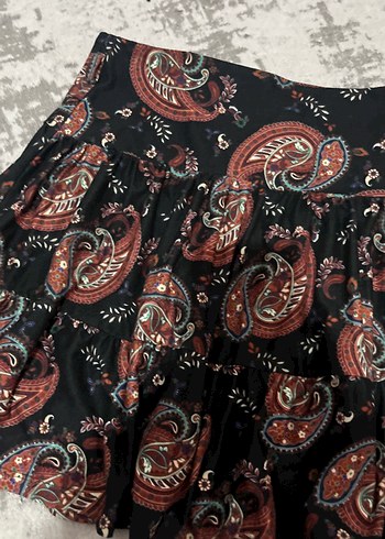 Bohem Desenli Fırfırlı Mini Etek - Görsel 2