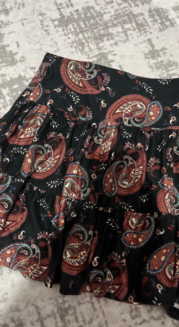 Bohem Desenli Fırfırlı Mini Etek - Görsel 2