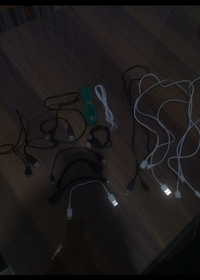 İnternet ve telefon kabloları  - Görsel 2