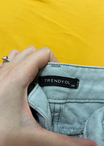 Denim Kadın Şort - Görsel 3