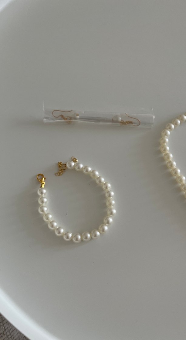 Beyaz Boncuklu Minimalist Kolye ve Bileklik Seti - Görsel 3