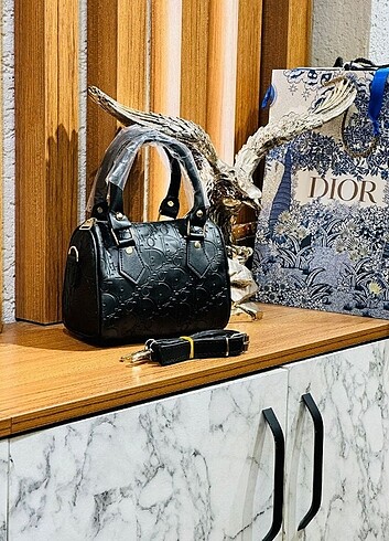 Dior çanta 