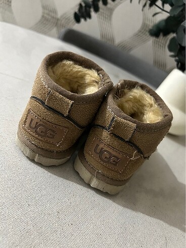 Ugg Bebek ugg bot