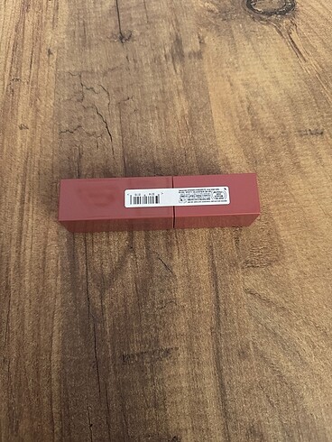 Maybelline New York Super Stay Vinyl Ink Uzun Süre Kalici Likit  - Görsel 3