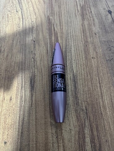 Beden Maybelline New York Lash Sensational Yelpaze Etkili Intense Mask