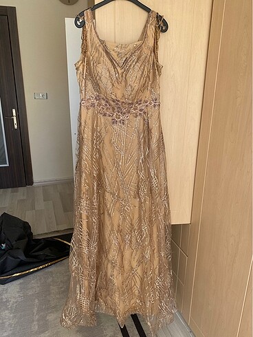 42 Beden Gold abiye