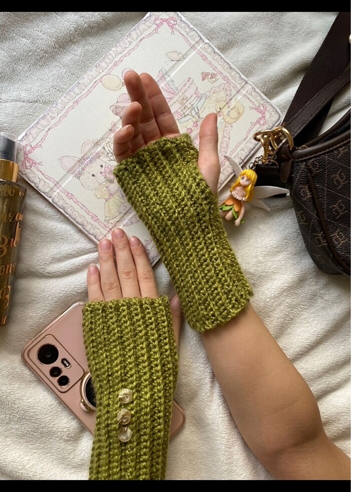 Yeşil eldiven - Görsel 3