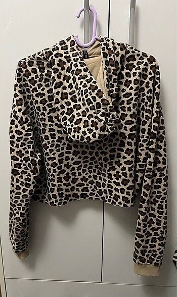 s Beden Leopar desenli sweatshirt