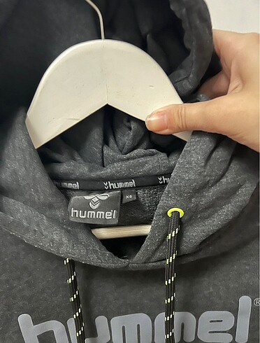 xs Beden Hummel sweatshirt