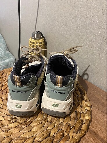 36 Beden ten rengi Renk Skechers ayakkabı