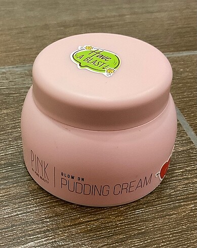 pink pudding yüz kremi kore