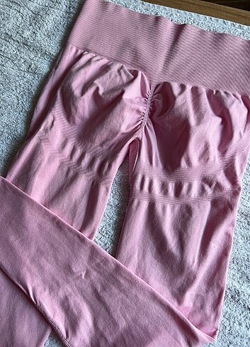 Beden Gymshark push up buzgulu tayt ve spor bra