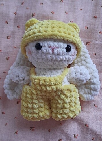 Örgü tavşan amigurumi,peluş oyuncak