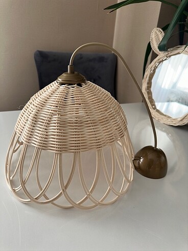 Rattan avize