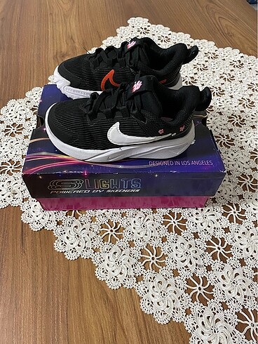 24 Beden siyah Renk Orijinal Nike 24 Numara