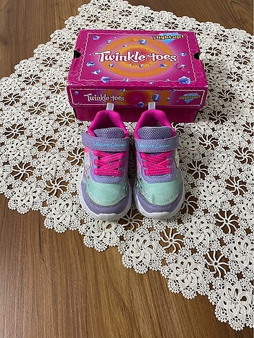 23 Beden Skechers 23 Numara