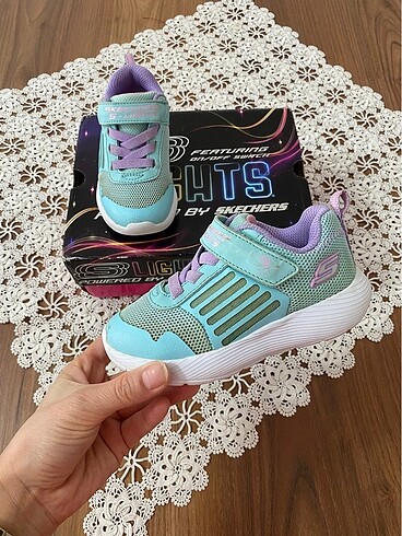 Skechers 24 Numara