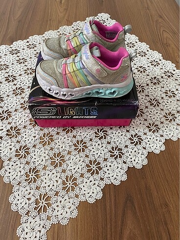 28 Beden çeşitli Renk Skechers 28 Numara