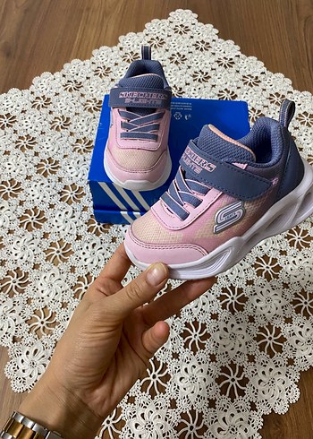 Skechers 22 Numara