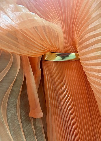 Piliseli Turuncu Uzun Straplez Elbise - Görsel 2