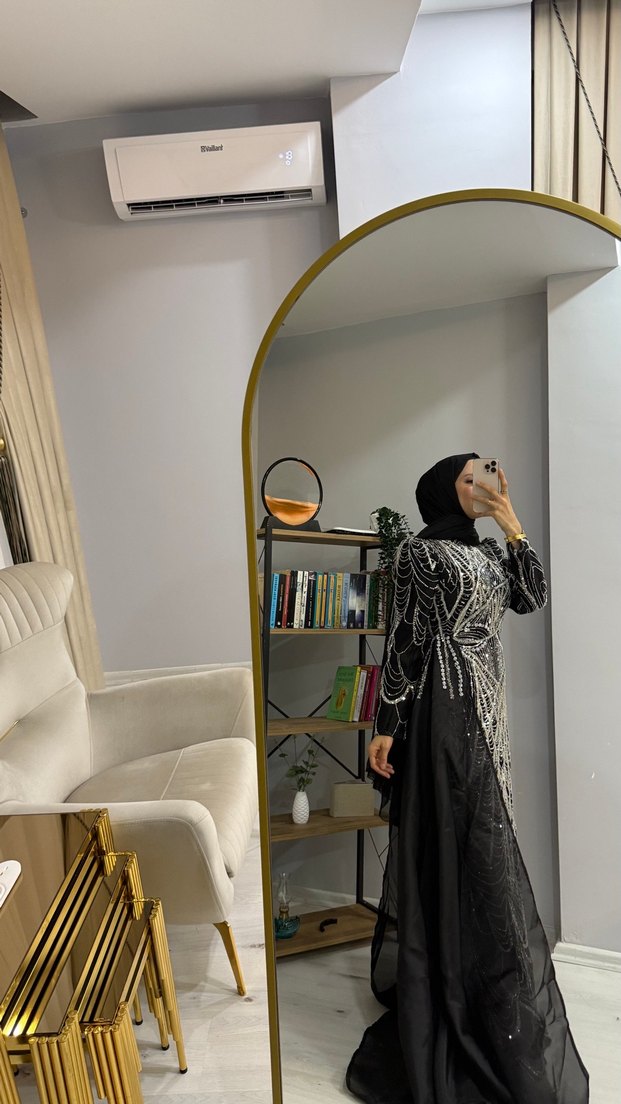 Uzun Kollu Siyah Drapeli Abiye Elbise - Görsel 4