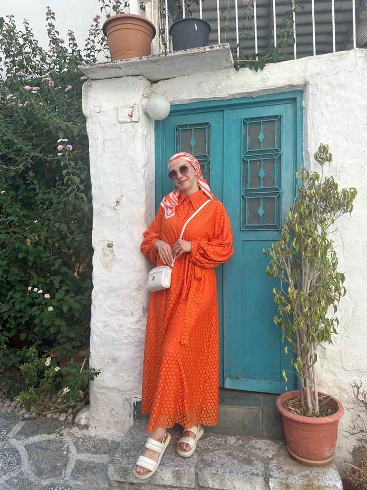 Turuncu Puantiyeli Uzun Salaş Elbise - Görsel 5