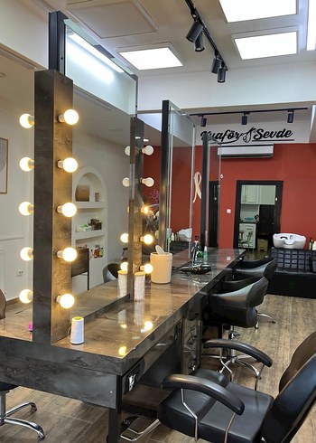 Kuaför malzemeleri satılık 2 . El
Fiyatta yardımcı olunur - Görsel 4