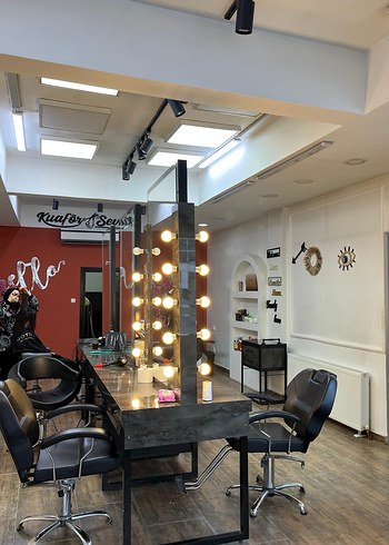 Kuaför malzemeleri satılık 2 . El
Fiyatta yardımcı olunur - Görsel 3