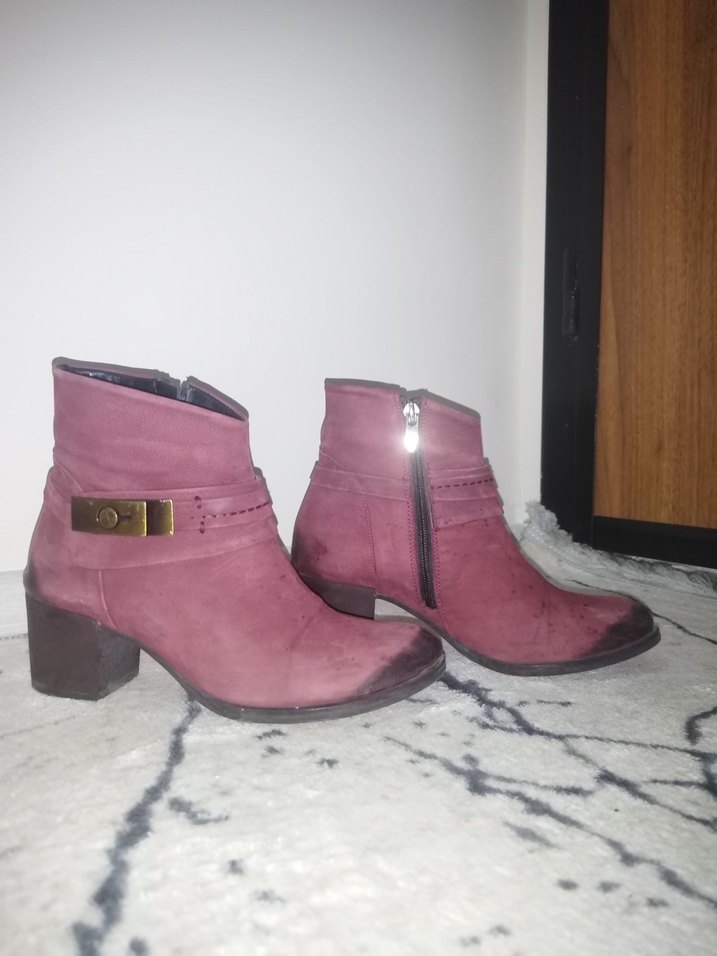 Bordo Süet Tokalı Kadın Bot - Görsel 2