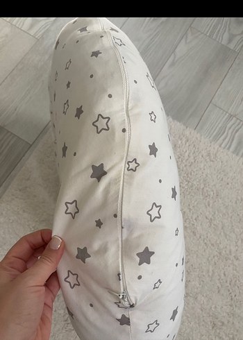 Gri Nakışlı Emzirme ve Hamile Yastığı - Görsel 2