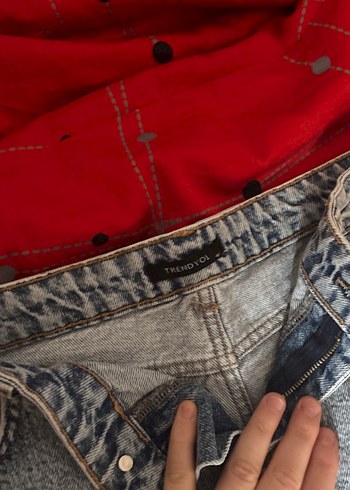 Kadın Gri Loose Fit Mini Denim Şort - Görsel 2