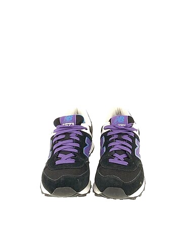 39 Beden New Balance Spor Ayakkabı %70 İndirimli.