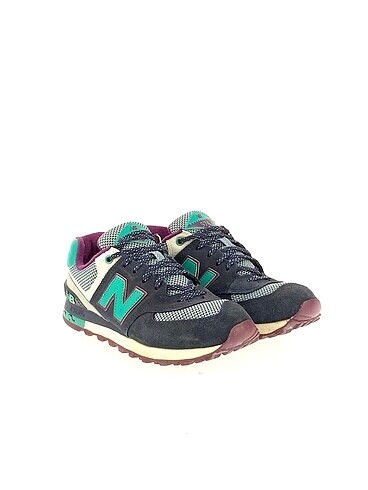 New Balance New Balance Spor Ayakkabı %70 İndirimli.