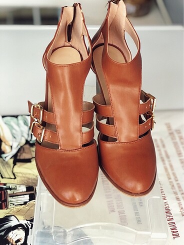 39 Beden Shoe Tek Topuklu Ayakkabı