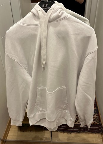 Beyaz renk Kapüşonlu Rahat Kesim Sweatshirt