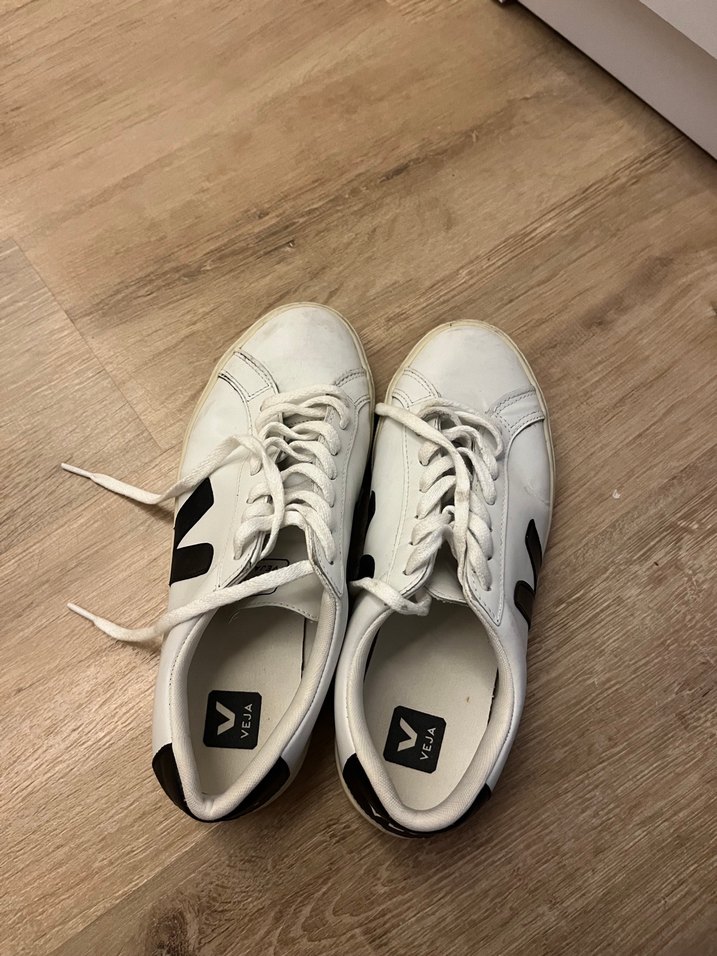 orijinal veja Beyaz Bağcıklı Spor Ayakkabı — görsel 6/6