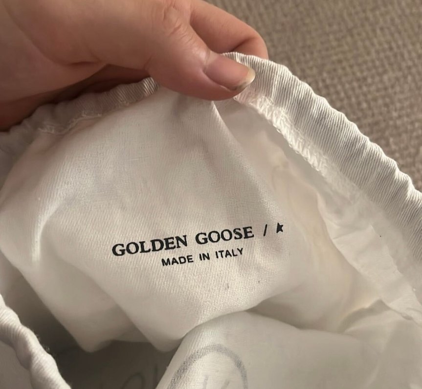 Golden Goose Beyaz ayakkabı kılıfı — görsel 2/2