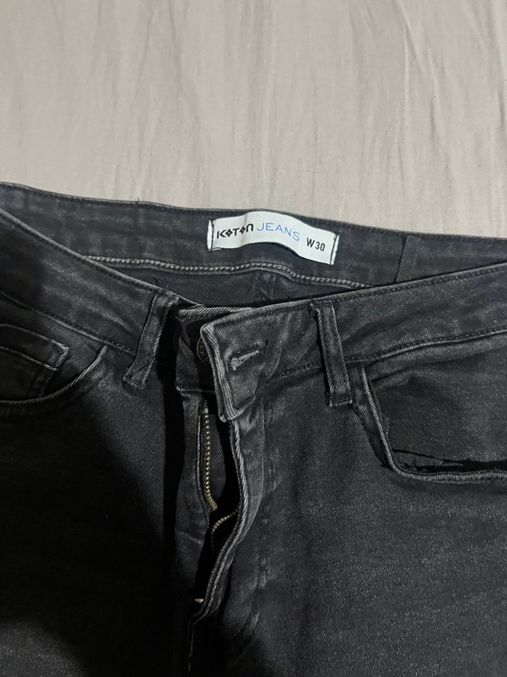 siyah Denim Bermuda Şort — görsel 2/3