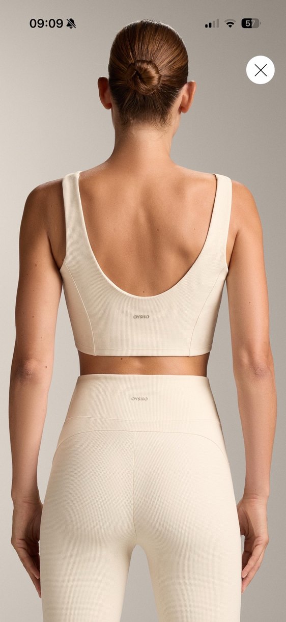 Bej V Yakalı Kolsuz Mini Spor Üst - Görsel 2