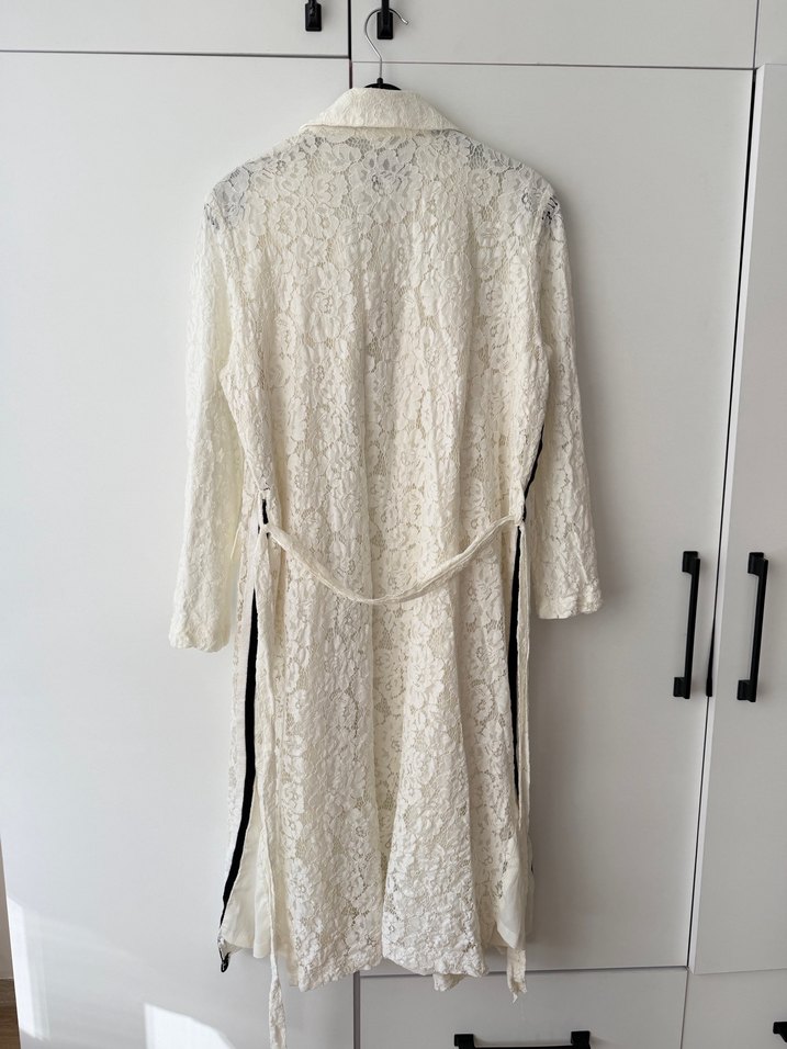 Dantel Detaylı Uzun Beyaz Keten sabahlık - Görsel 5