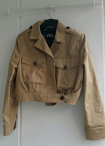 ZARA Crop Bej Ceket
