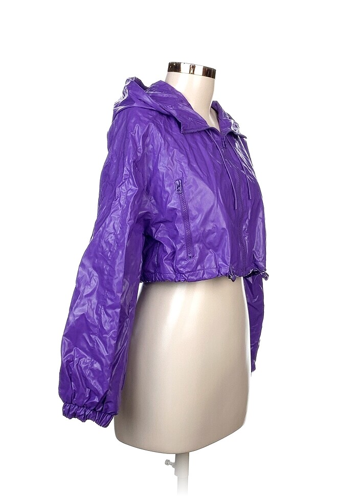 Bershka Spor Dış Giyim %70 İndirimli. - Görsel 2