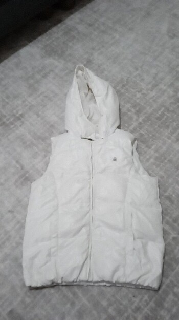 Benetton kolsuz mont