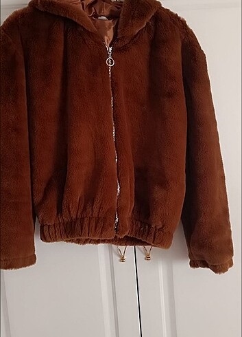 Hiç giyilmemis mont - Görsel 2