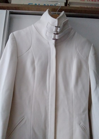 Düğmeli Beyaz Midi Kadın ceket - Görsel 2