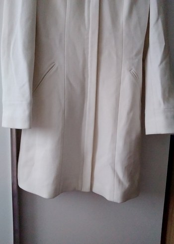 Düğmeli Beyaz Midi Kadın ceket - Görsel 3