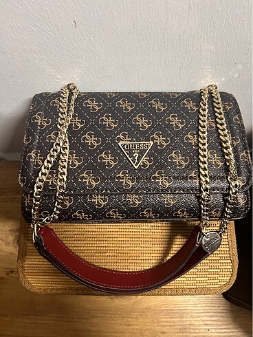 GUESS ÇANTA