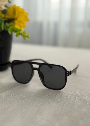 Beden Siyah Minimalist Gotik Kadın Güneş Gözlüğü