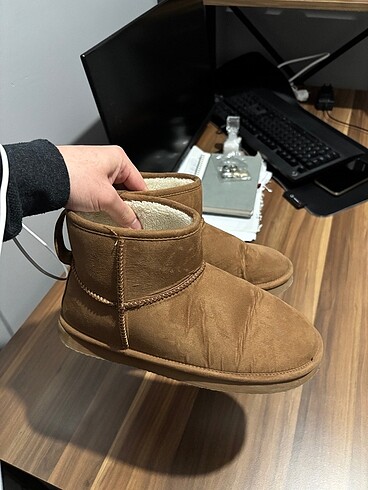 H&M Ugg Kadın Bot